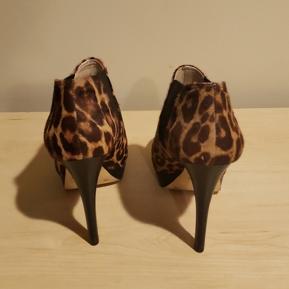 Inc Leopard Print Platform Booties - Picture 2 of 4
